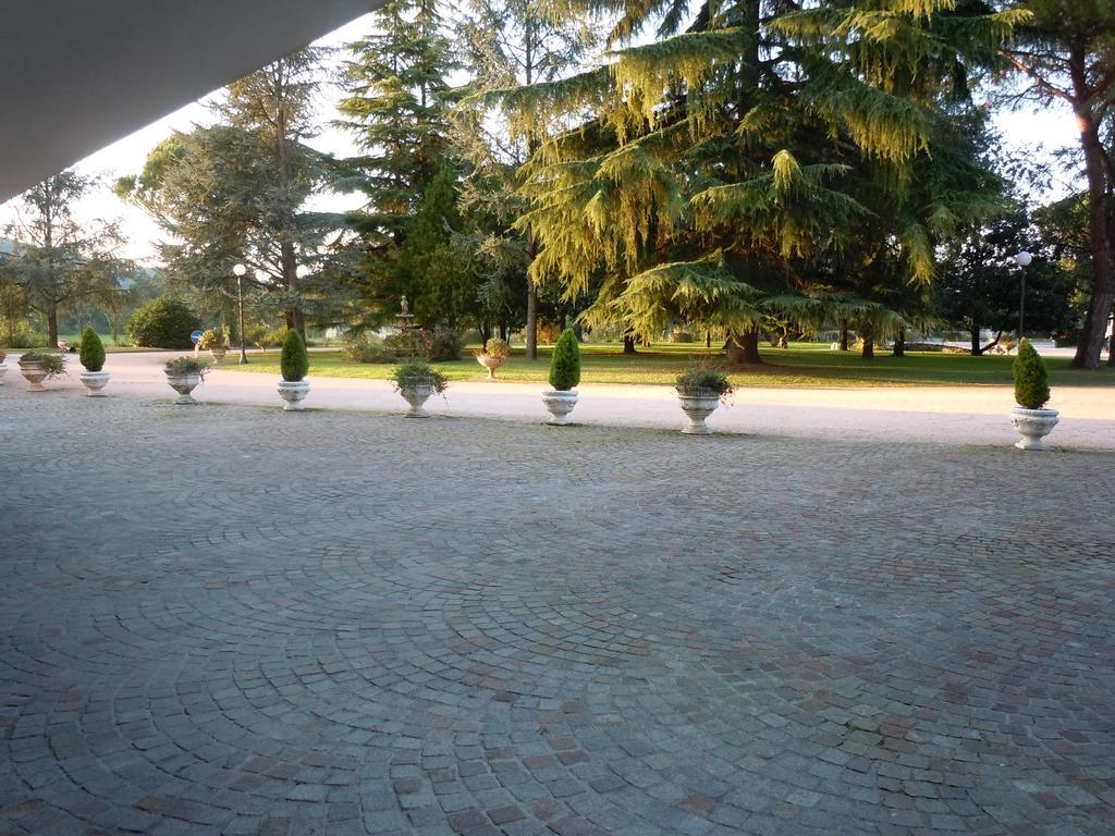 Hotel Terme Imperial Montegrotto Terme Exterior foto