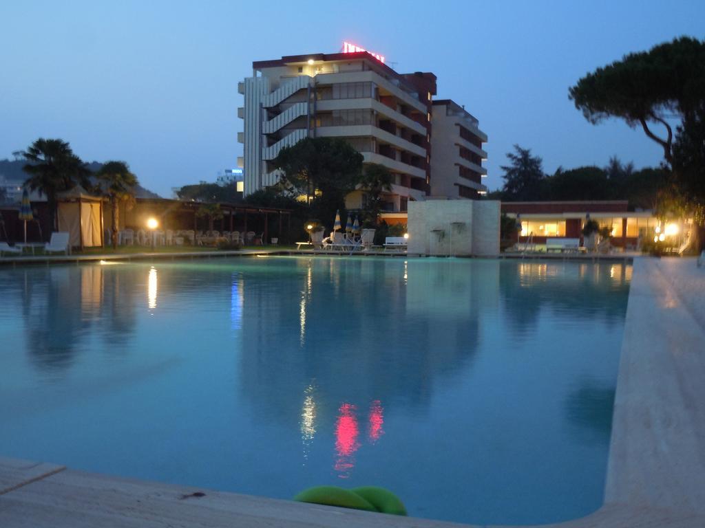 Hotel Terme Imperial Montegrotto Terme Exterior foto